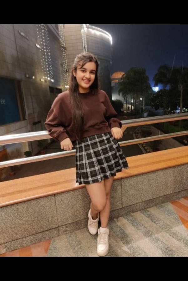 female call girl in Purani Delhi 6
